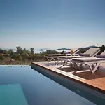 Ren Villa